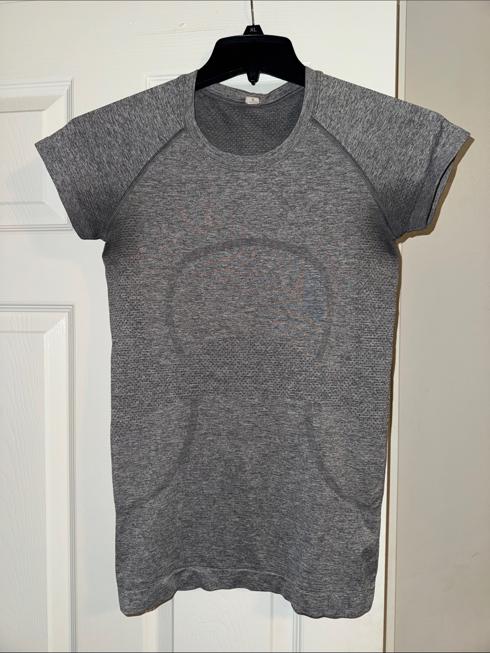 lululemon athletica Heather Gray Short Sleeve Athletic Tee